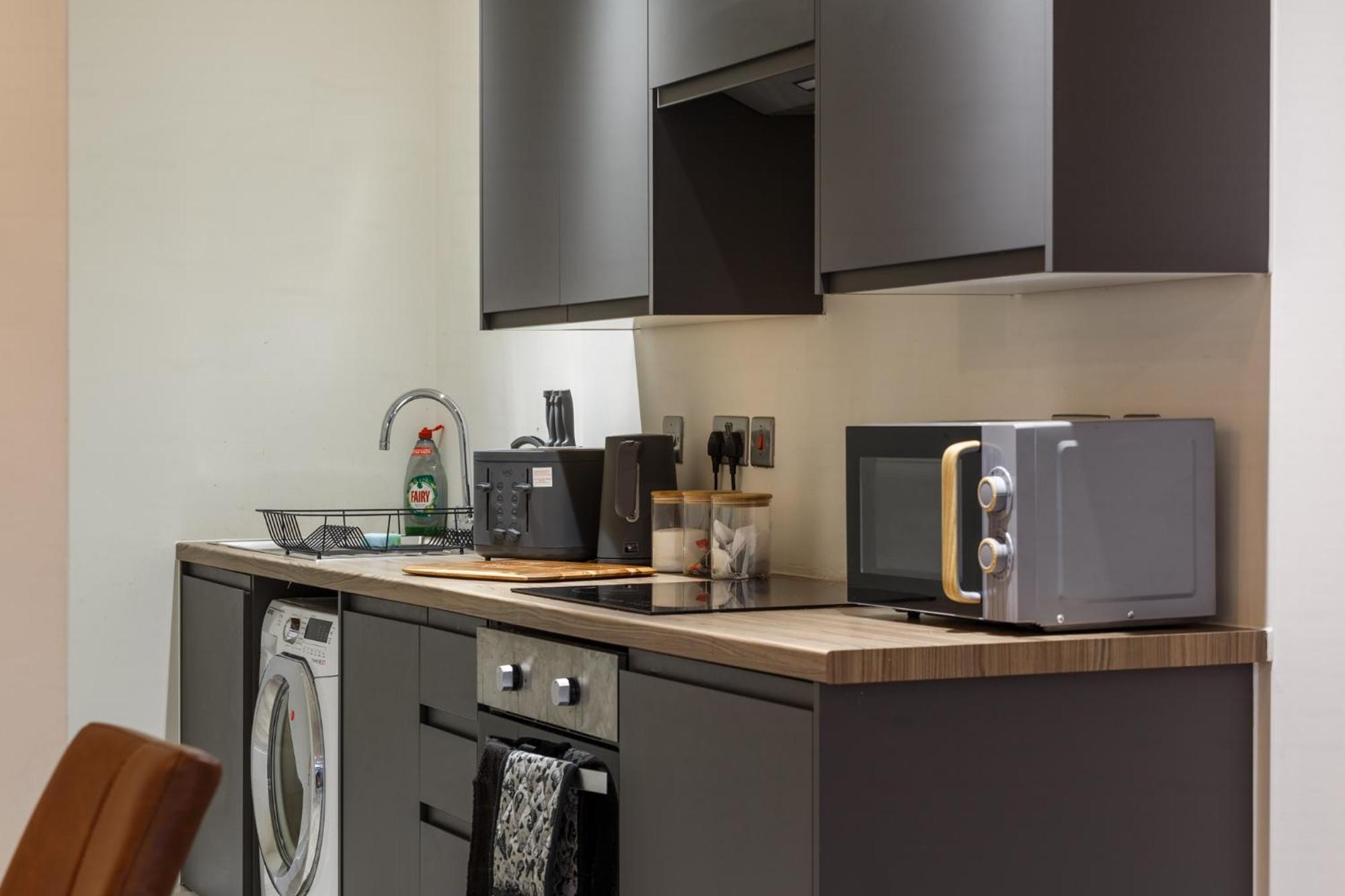 Modern And Cozy Two-Bed Apartment In Bradford Bradford  Extérieur photo